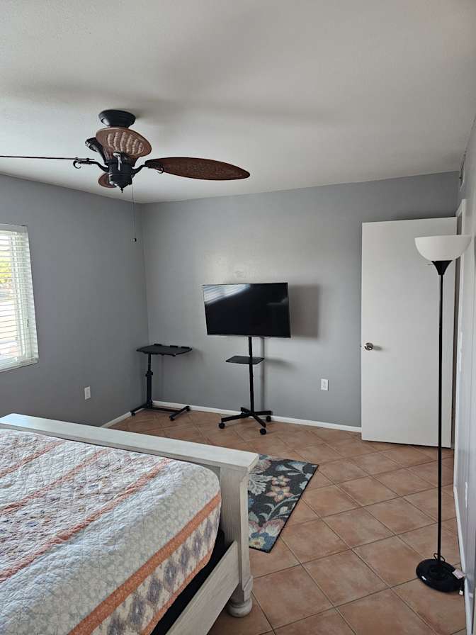 Jose's room
