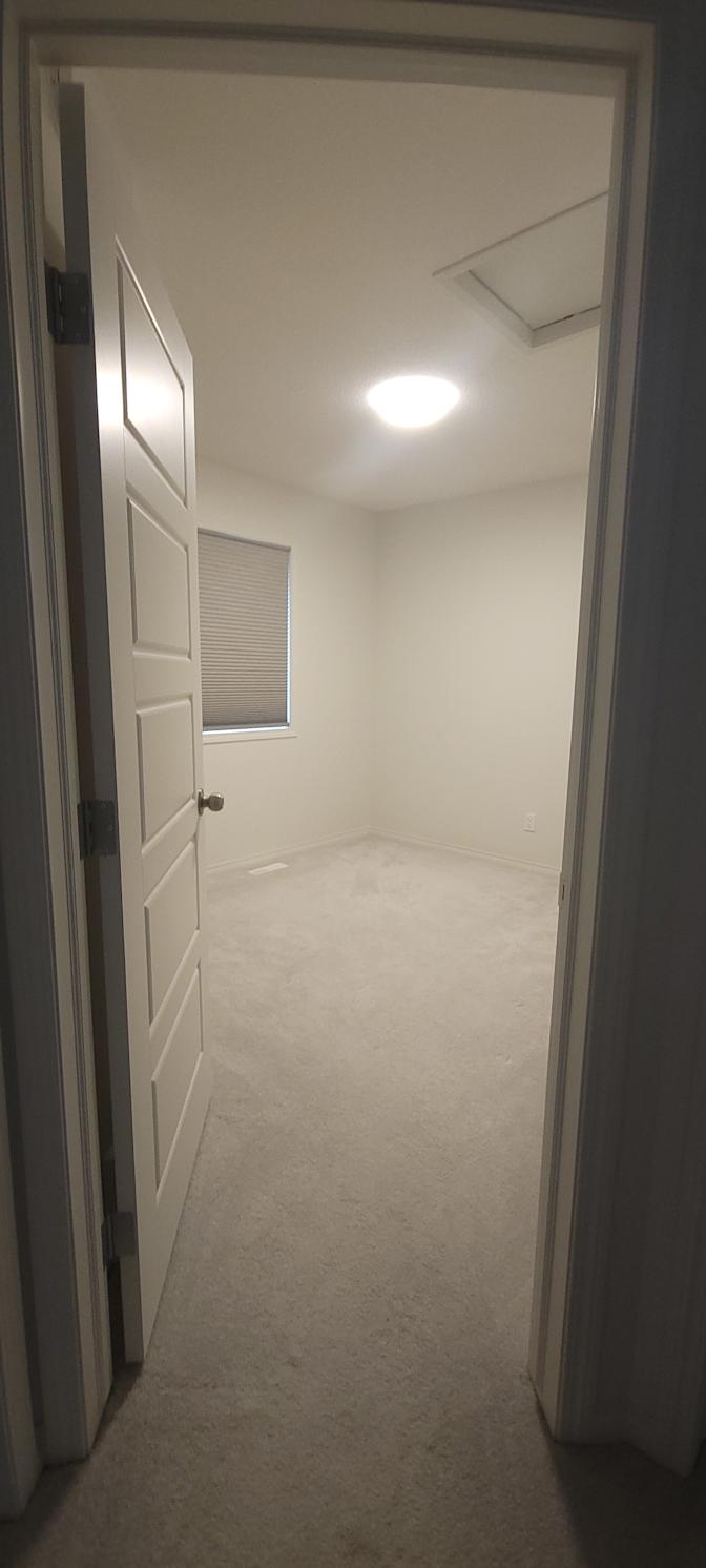 Tobi Jayesimi's room