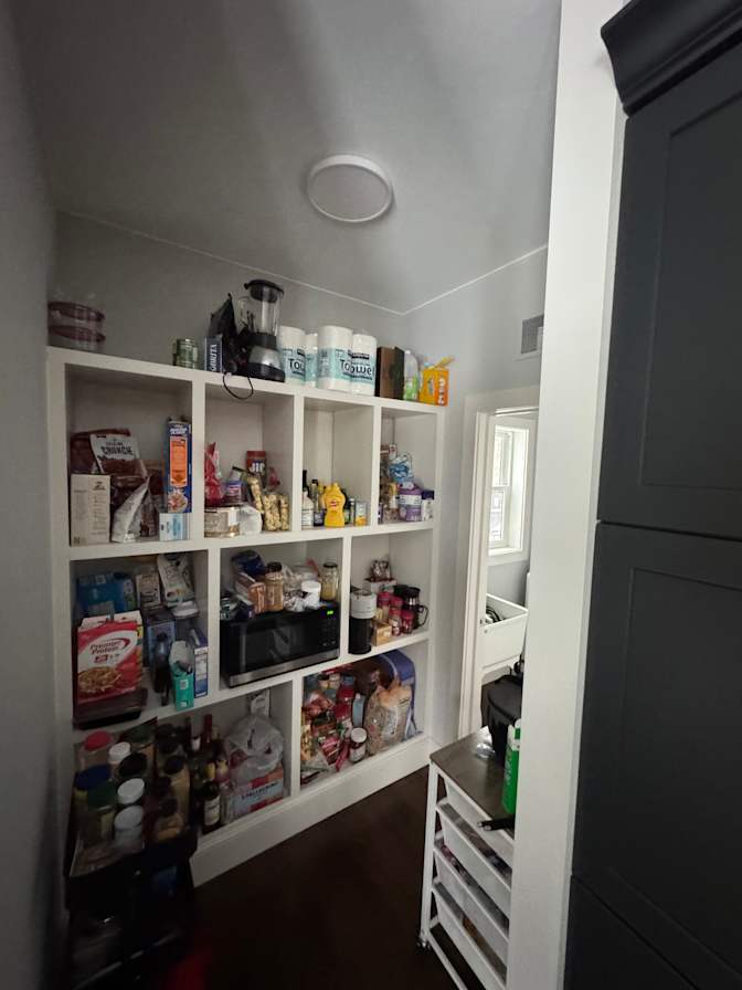 Elias's room