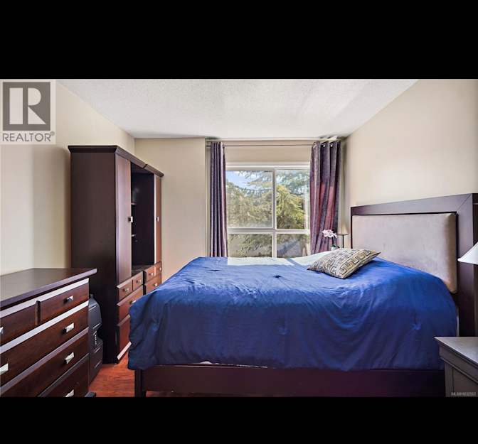 Kyle's room