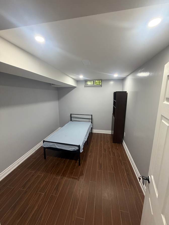 Suth's room