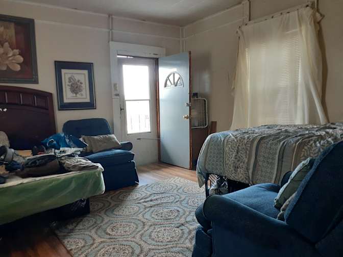 Lisa's room