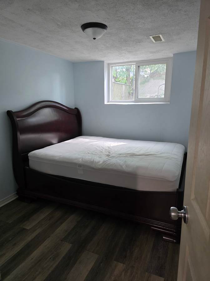 Inn's room