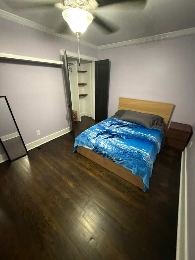 Alcove Rooms's room