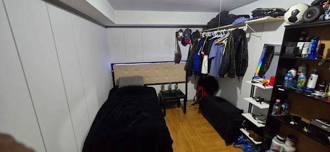 Yun Sim's room