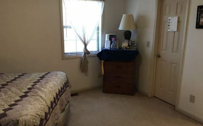 Alcove Rooms's room