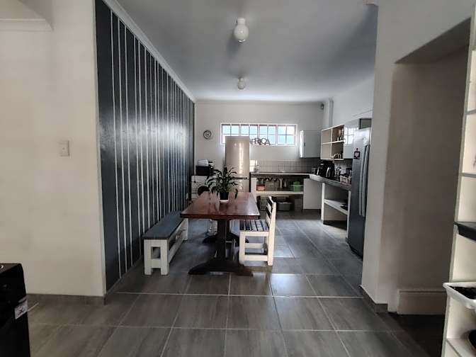 Caroline's room