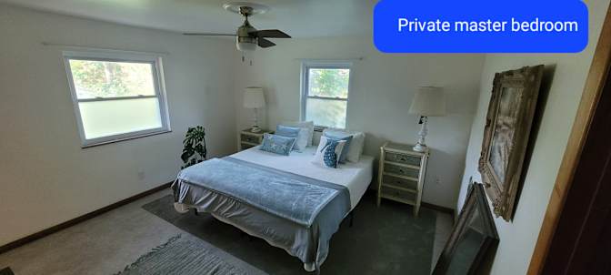 Ron & Jamie's room