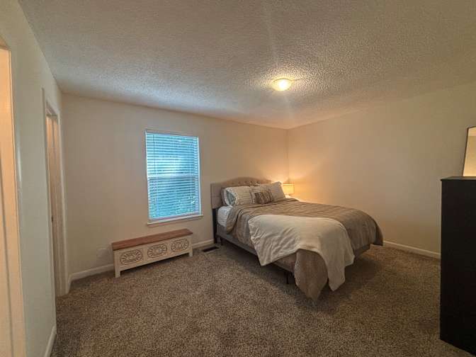 Paris's room