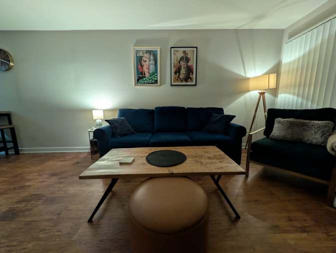 alexis romeo's room