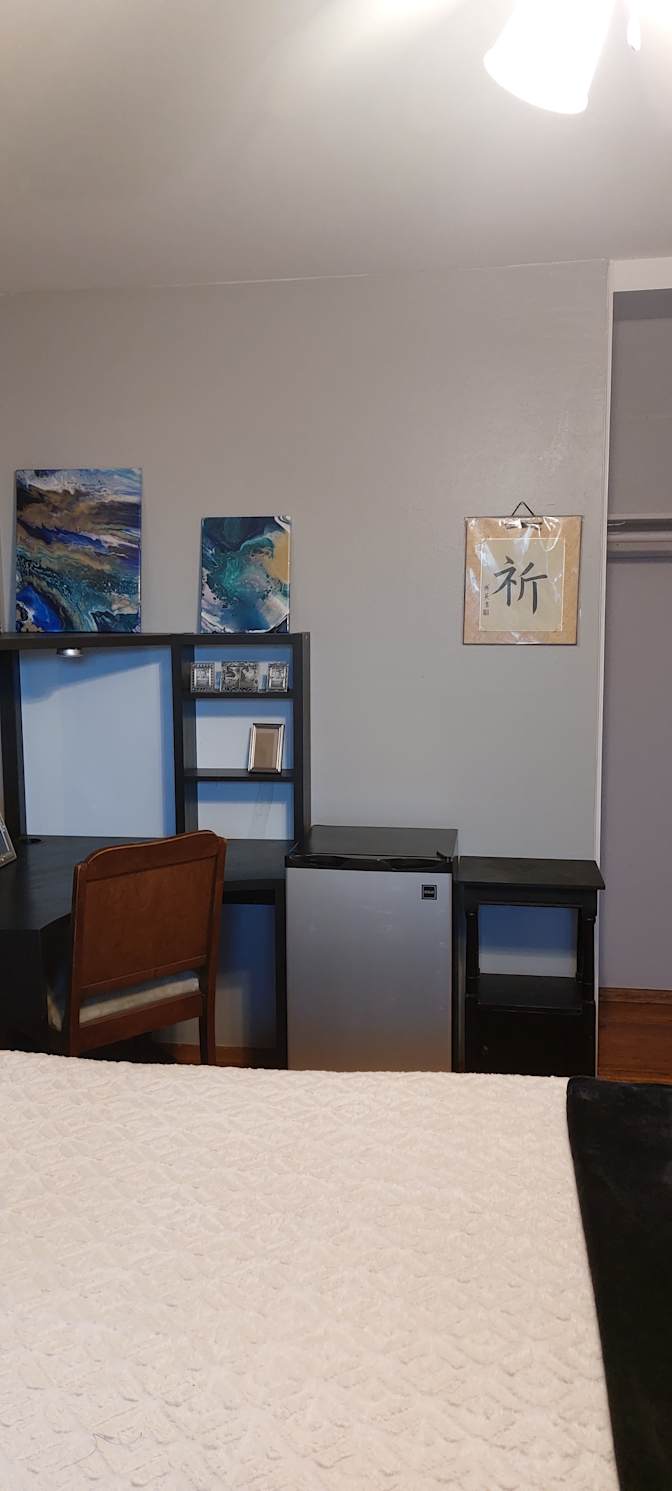 RHONDA's room