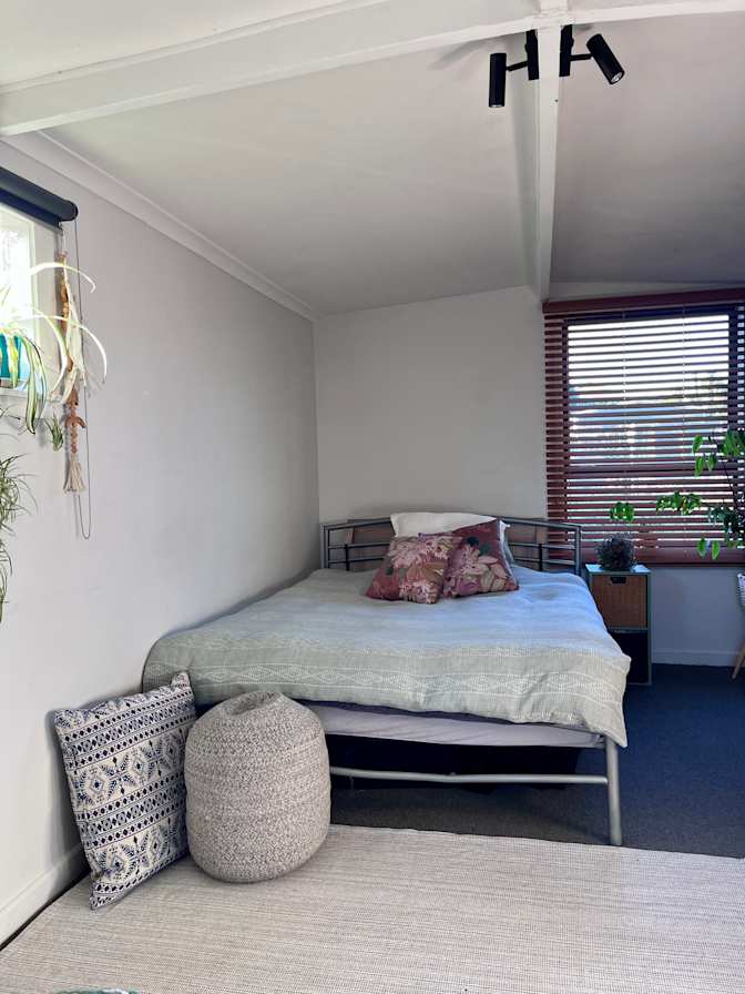 Danya Gromski's room