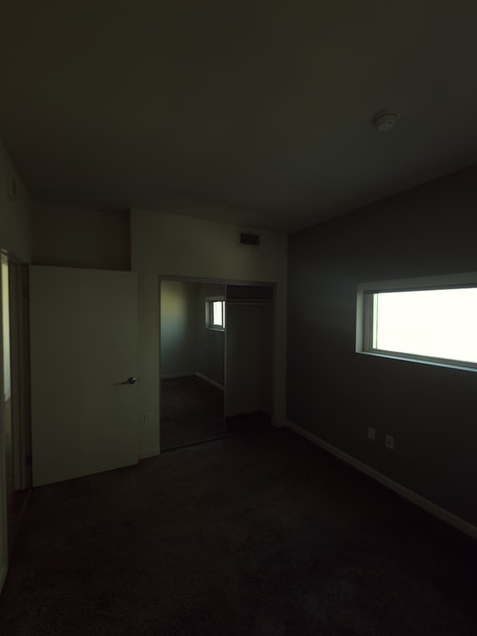 Emon's room