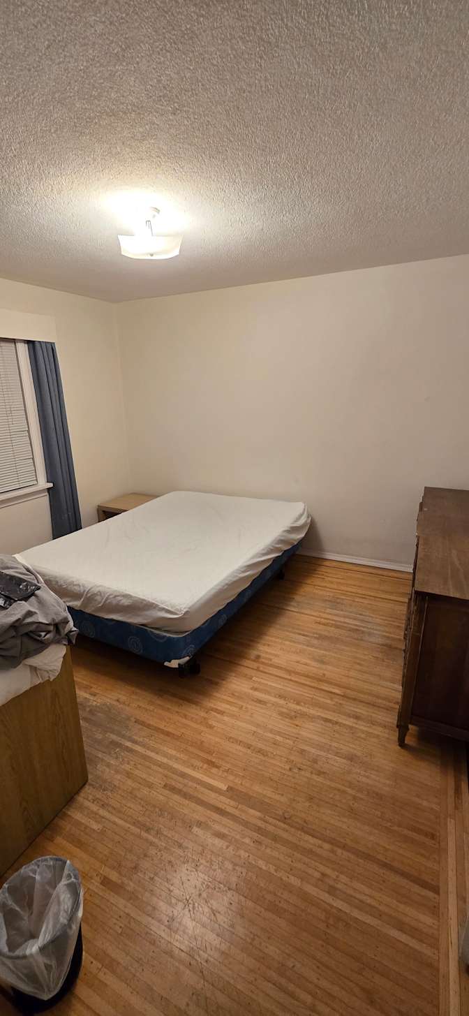 Felipe's room