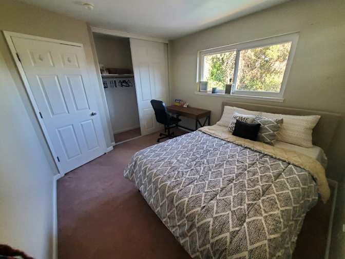 Talisa's room