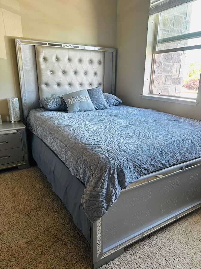 Jasmine's room