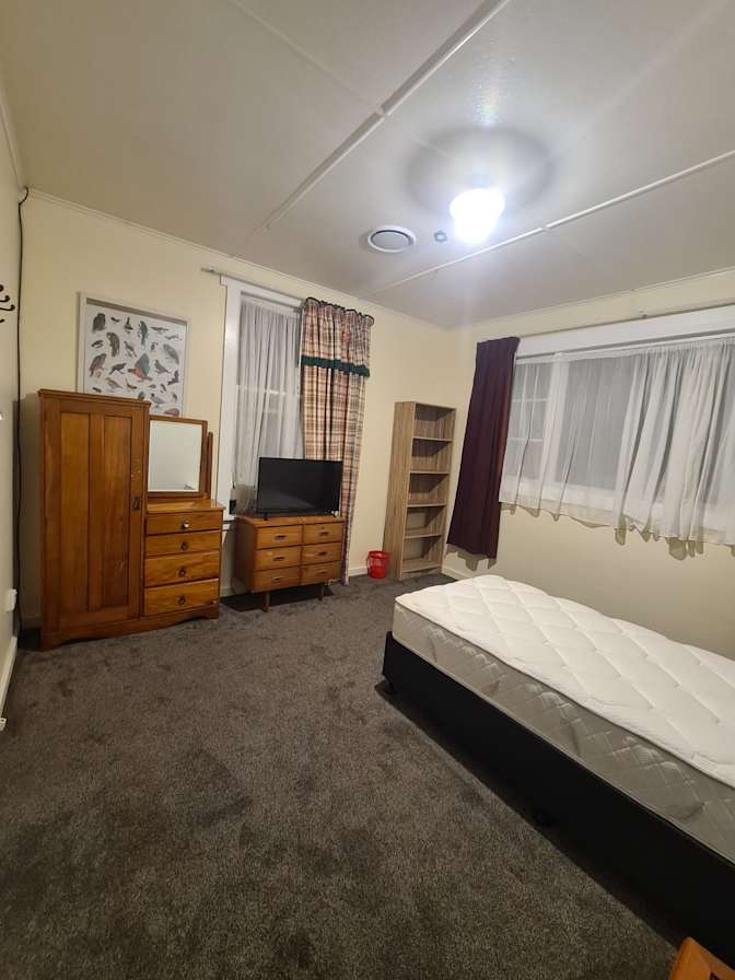 Jo's room