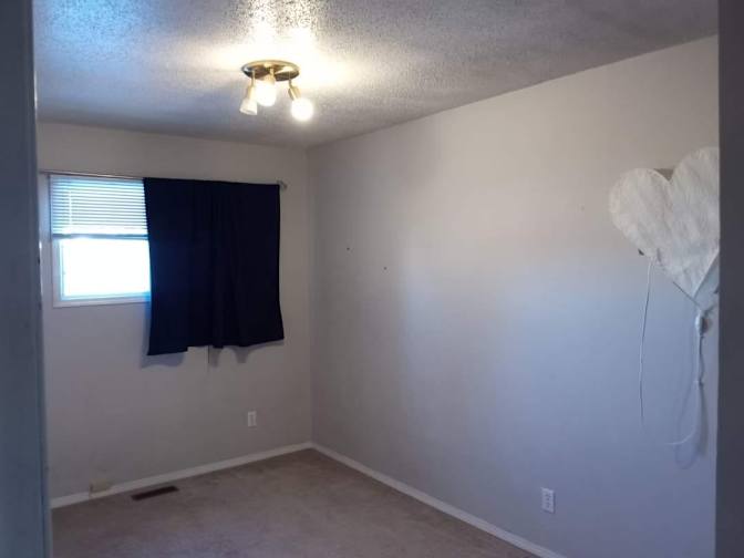 Mitchell Pond's room