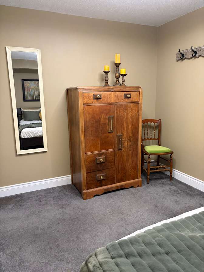 S Hosick's room