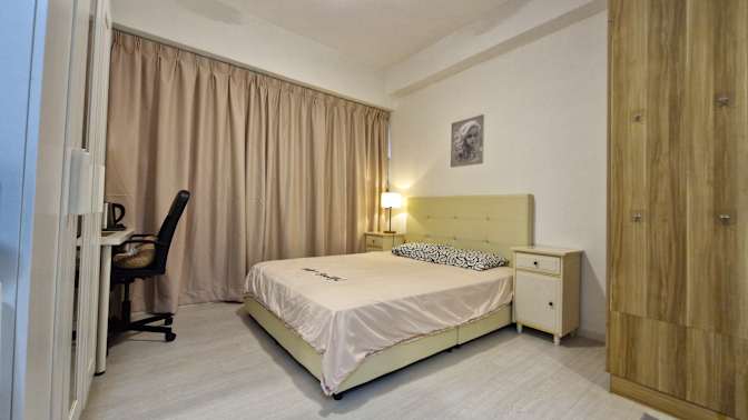 Sunny's room