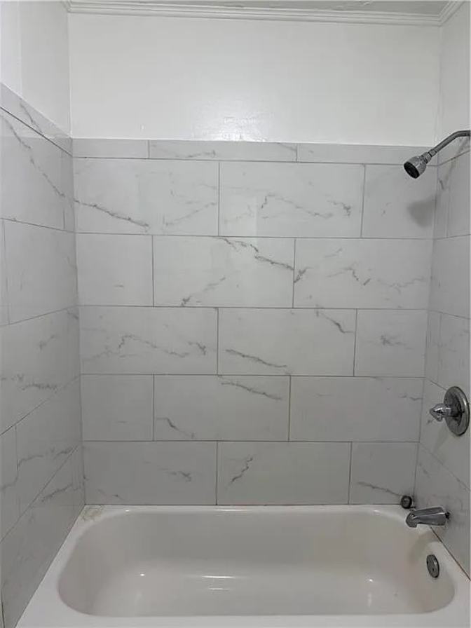 Alcove Rooms's room