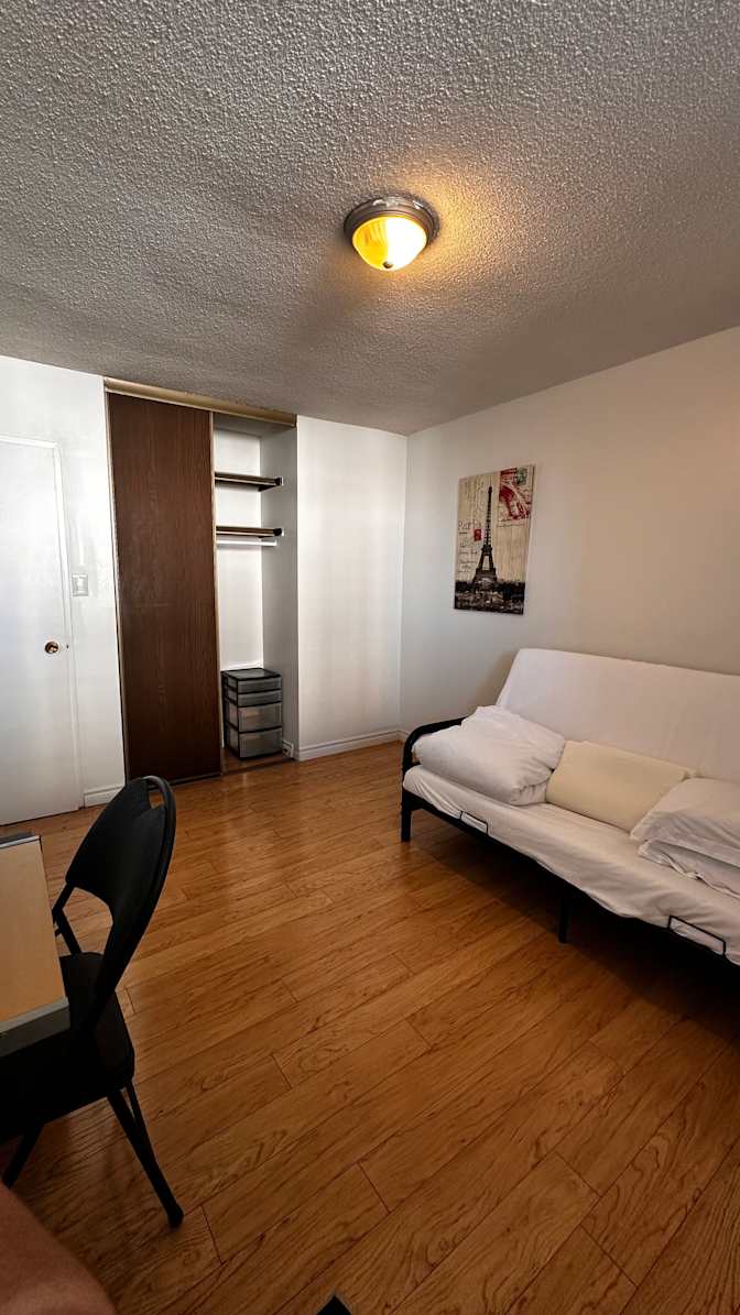 CATHERINE's room