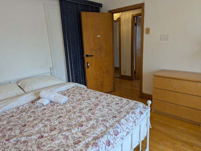 LEI XU's room