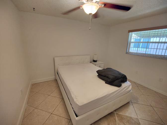 Victor Minacapelli's room