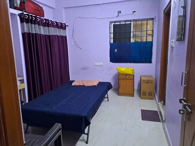 N RAVI's room