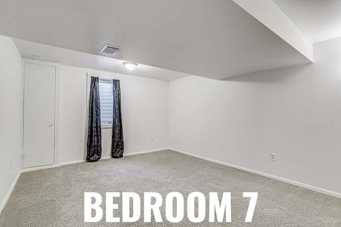 HomeCrew's room