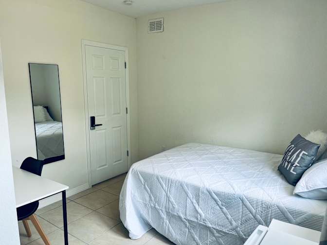 PadSplit's room