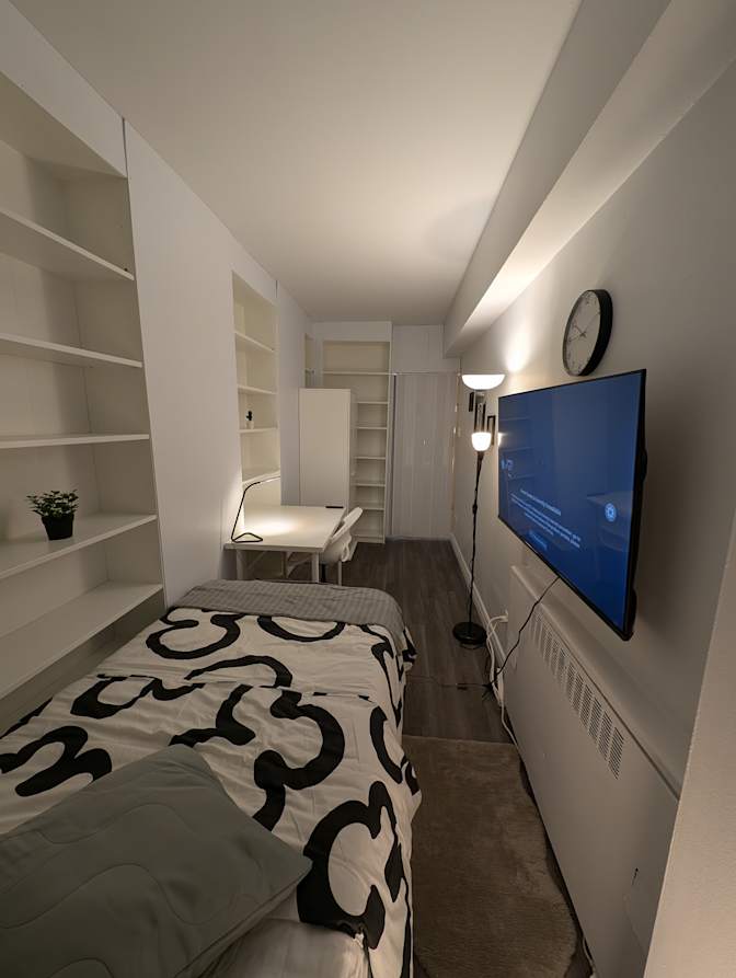 Serdar's room