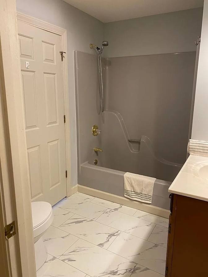 Alcove Rooms's room