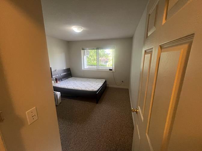 Kenny's room