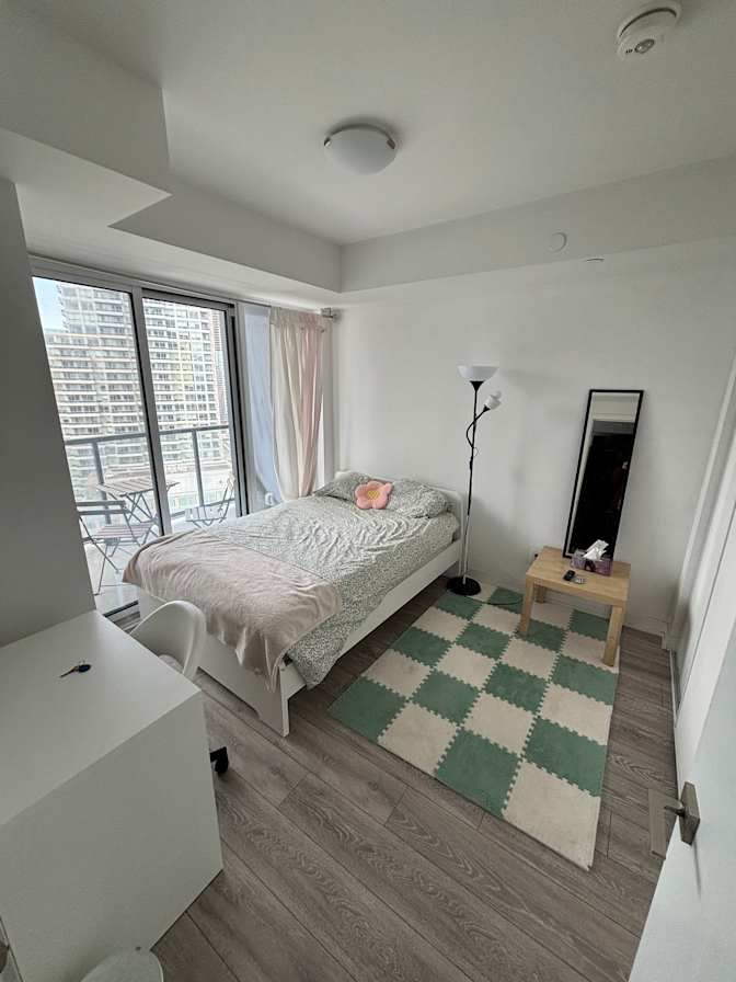 Innova's room