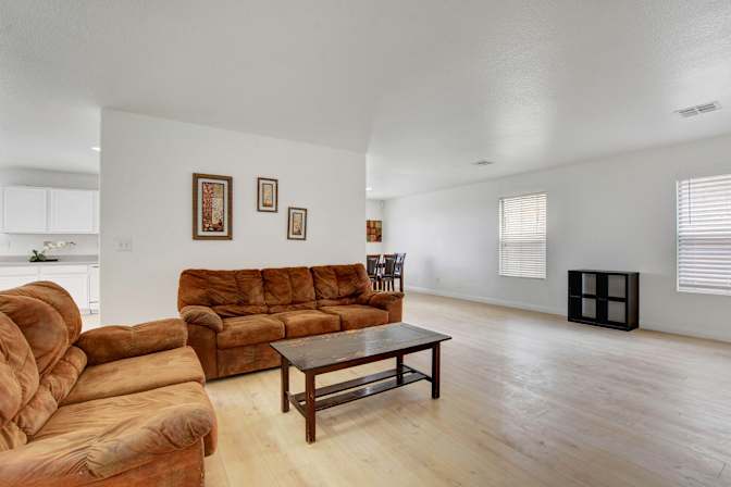 Summerlin Room for Rent (Furnished)'s room