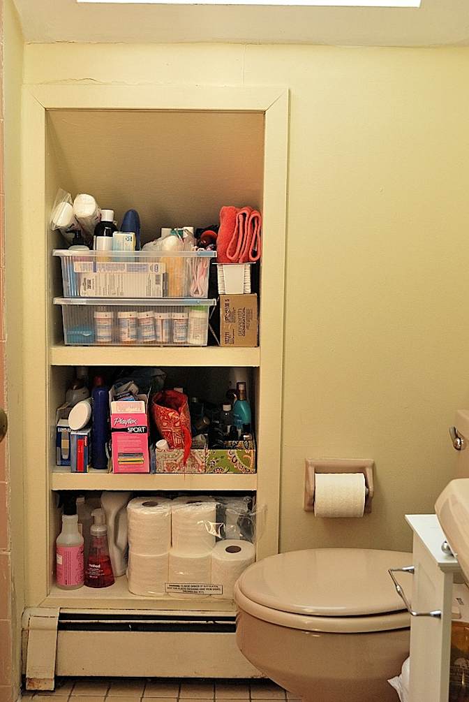 Watertown apartment share's room