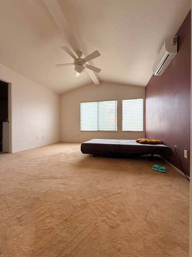 LiLBee's room
