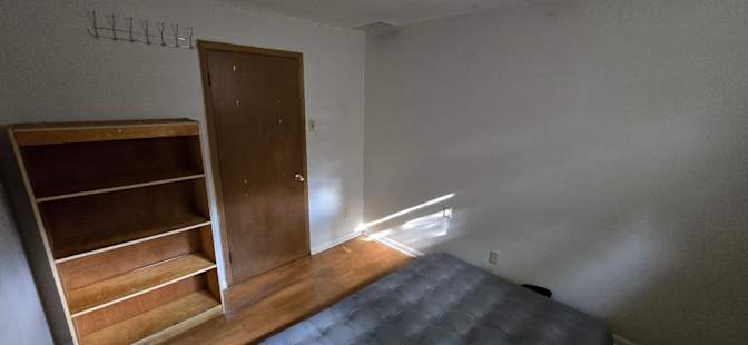 Yun Sim's room