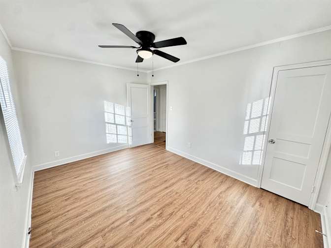 Venytra's room