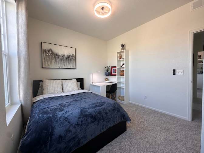 Maxim's room
