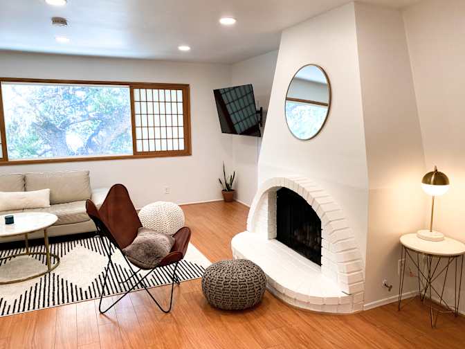 Rich's room