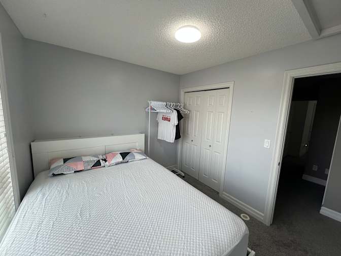 Edver's room