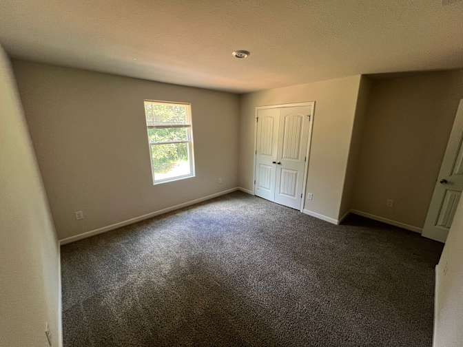 Alcove Rooms's room