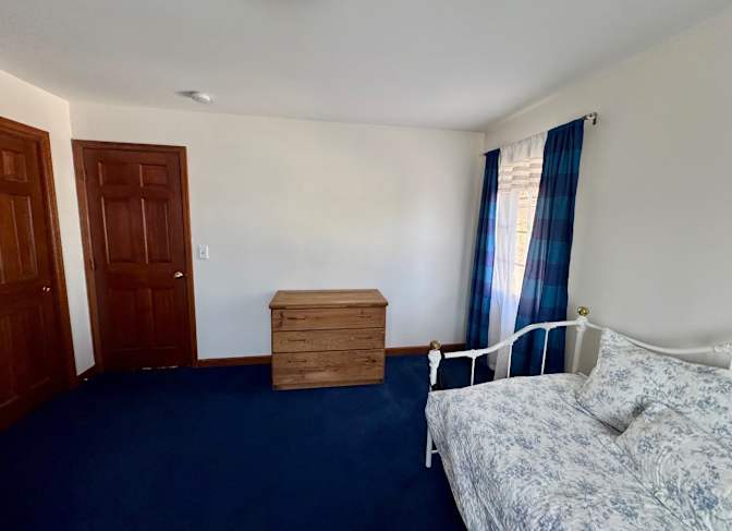 Yzabel's room