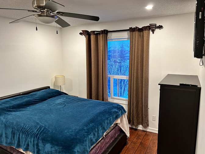 Dennis's room
