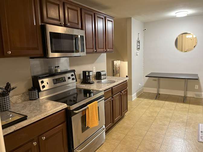 Carolina Realty Link's room