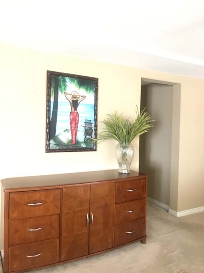 Joy’s  Rentals's room