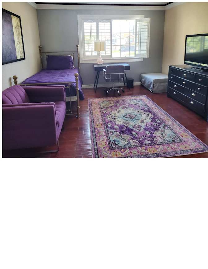 Reyna's room