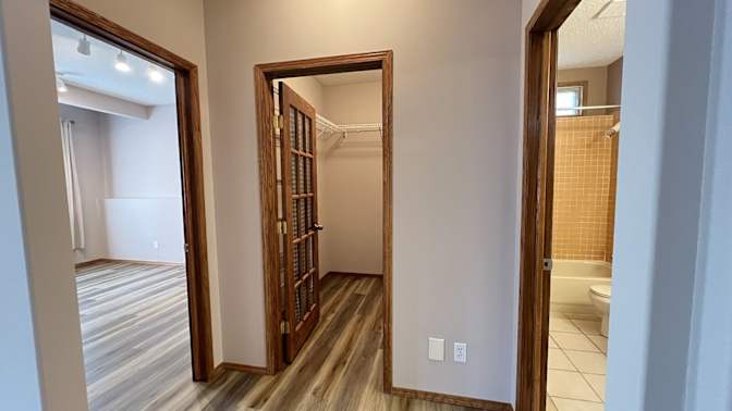 Meng Qiong Huang's room